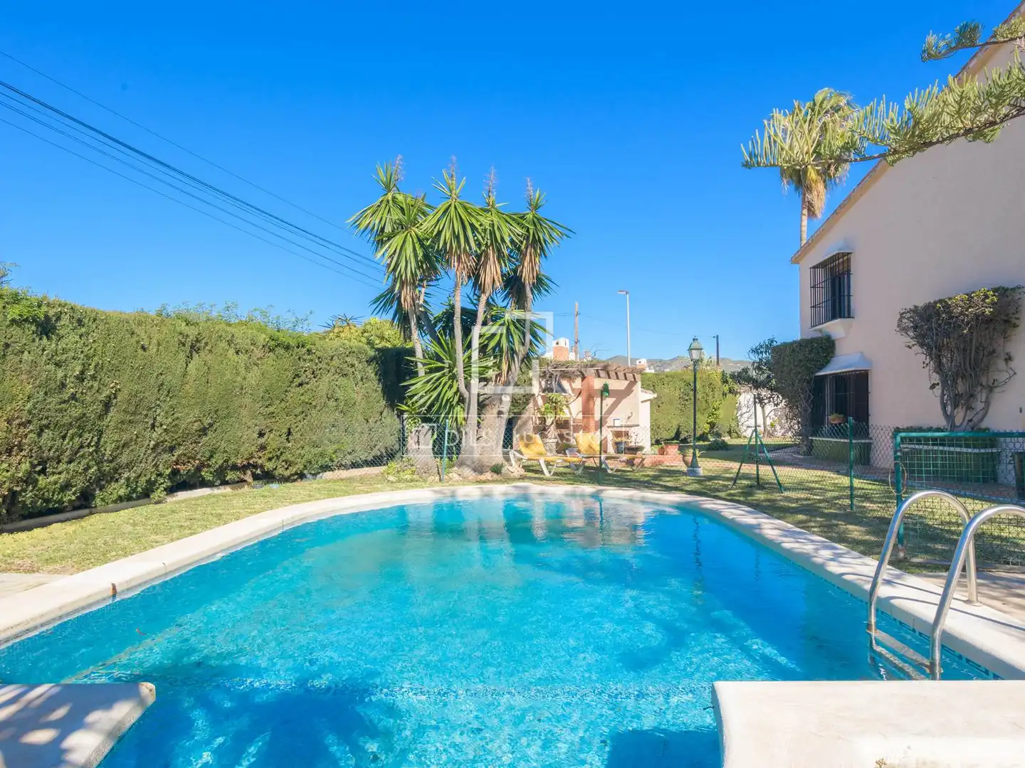 Piscina de Casa o chalet en venta en Málaga con Aire acondicionado, Jardín privado y Terraza