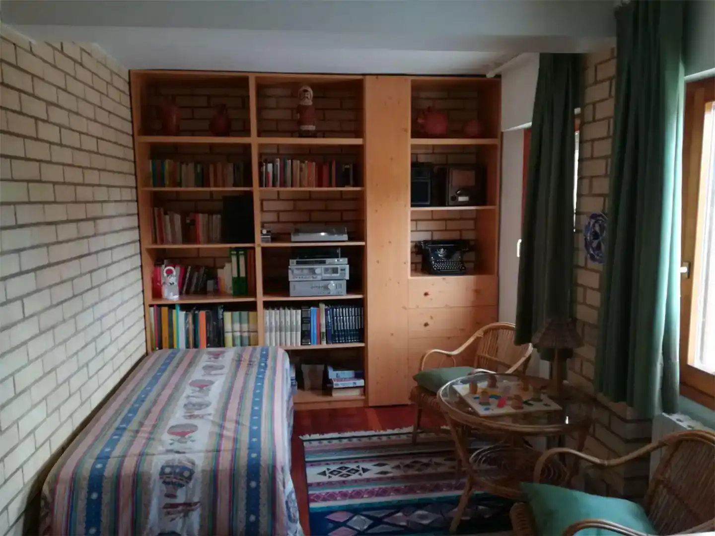 Dormitori de Casa adosada en venda en Sádaba amb Traster, Moblat i Balcó