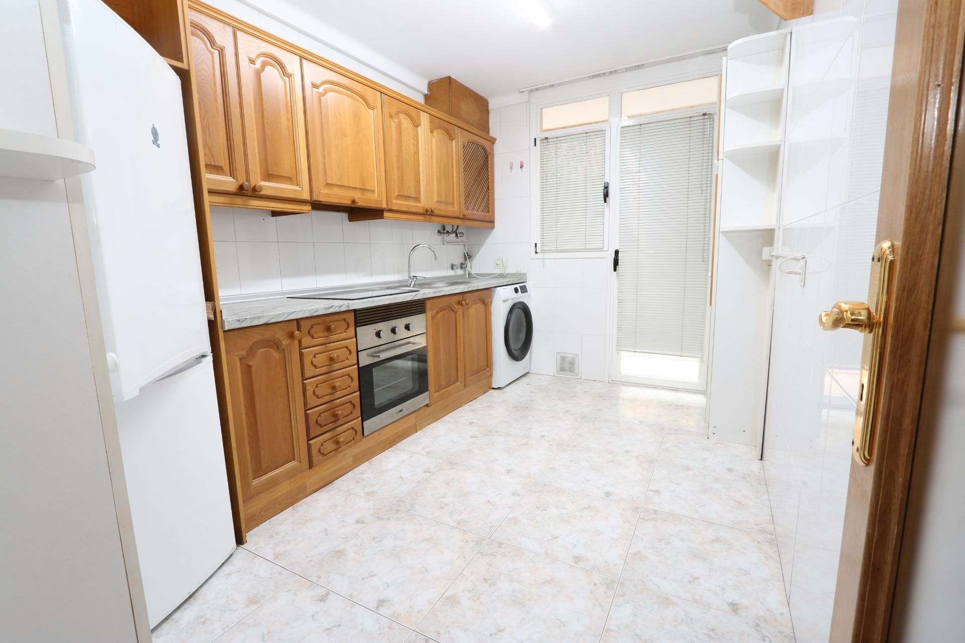 Cocina de Piso en venta en  Palma de Mallorca con Horno, Balcón y Internet