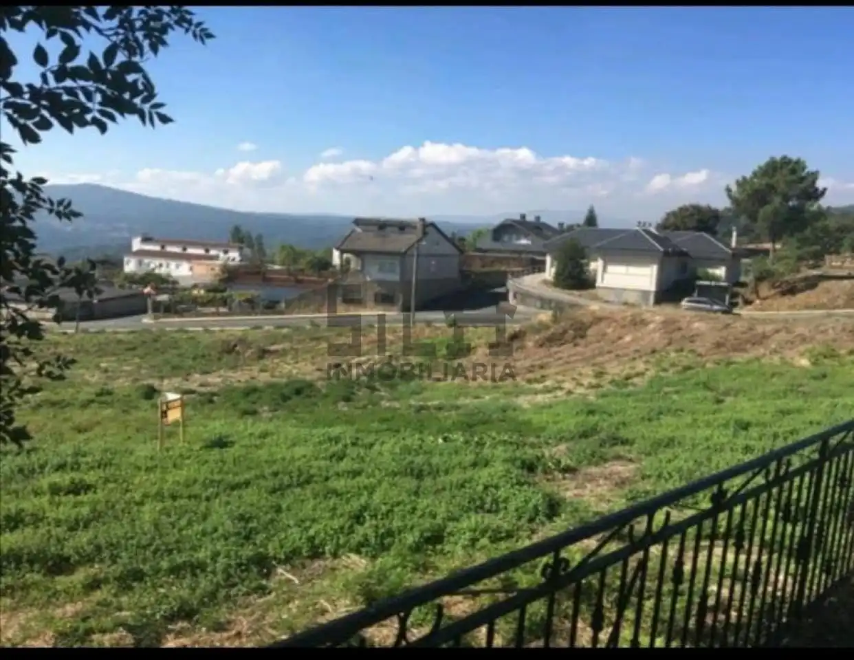 Terreno residenziale in vendita a A Peroxa