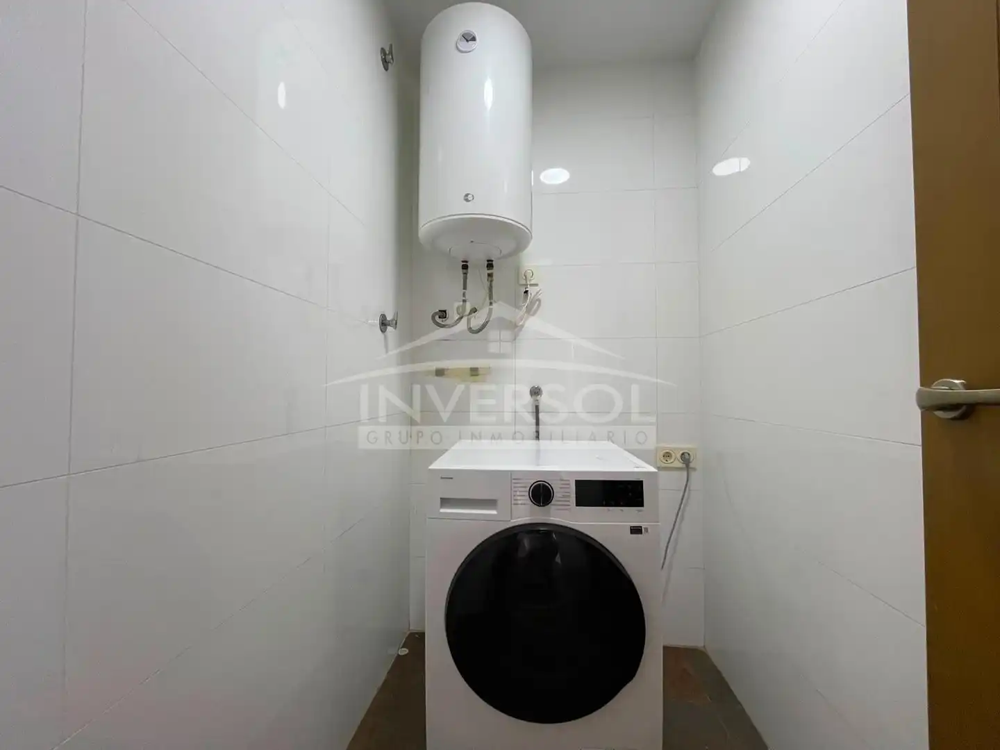 Baño de Piso en venta en El Ejido con Terraza, Horno y Balcón