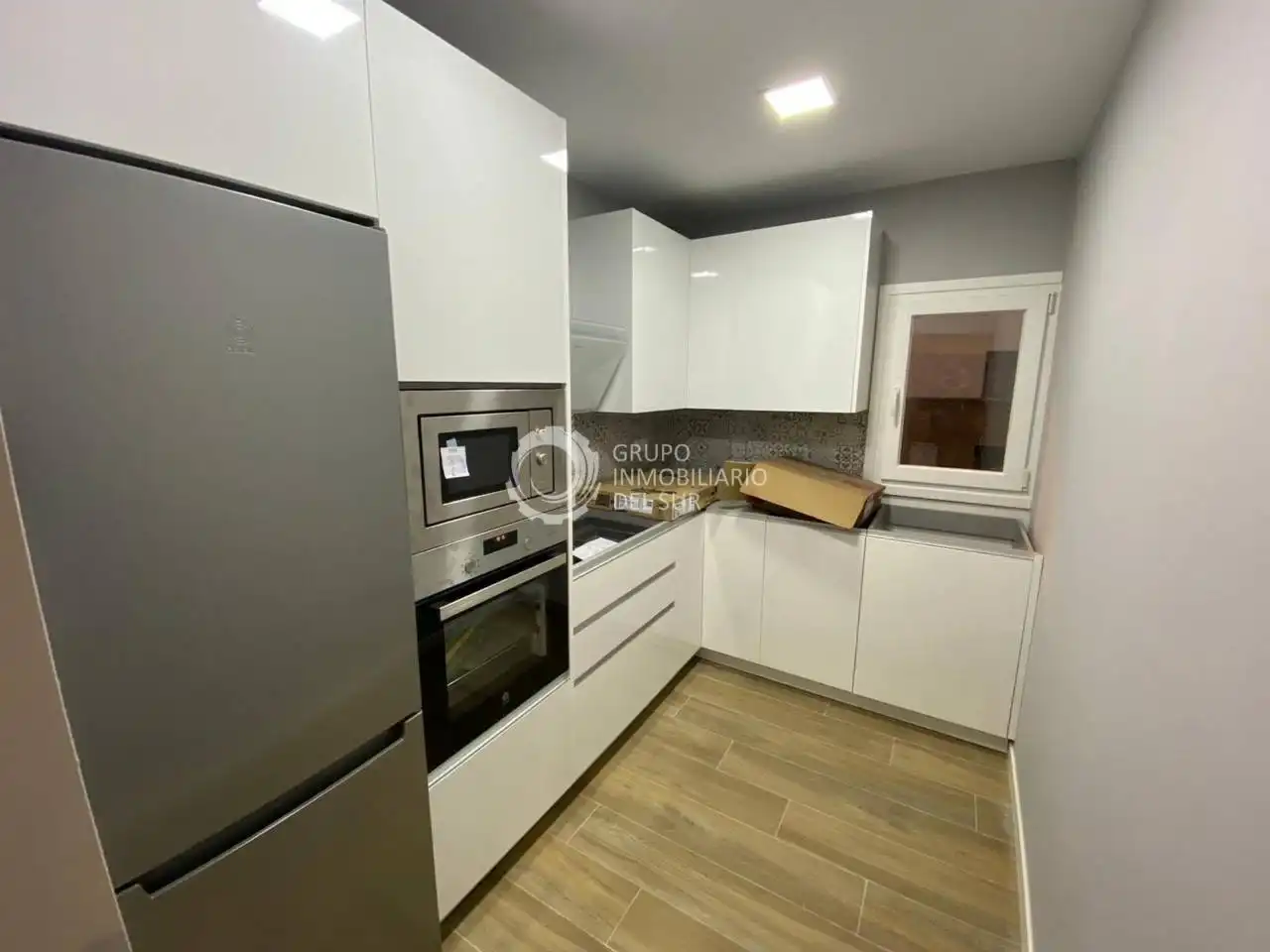 Cocina de Piso en venta en Cádiz con Terraza y Alarma