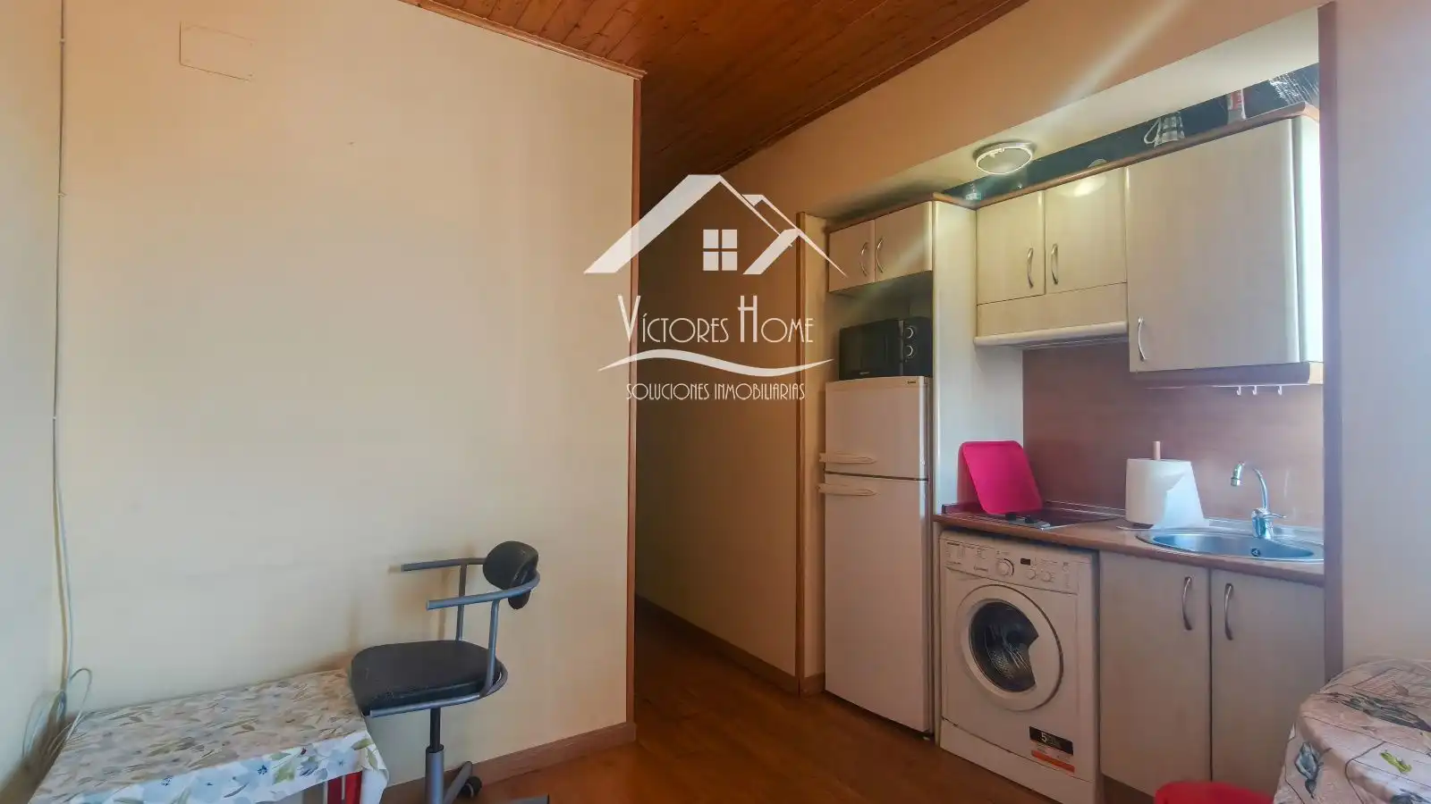 Kitchen of Flat for sale in Madrid  with Terrace and Furnished
