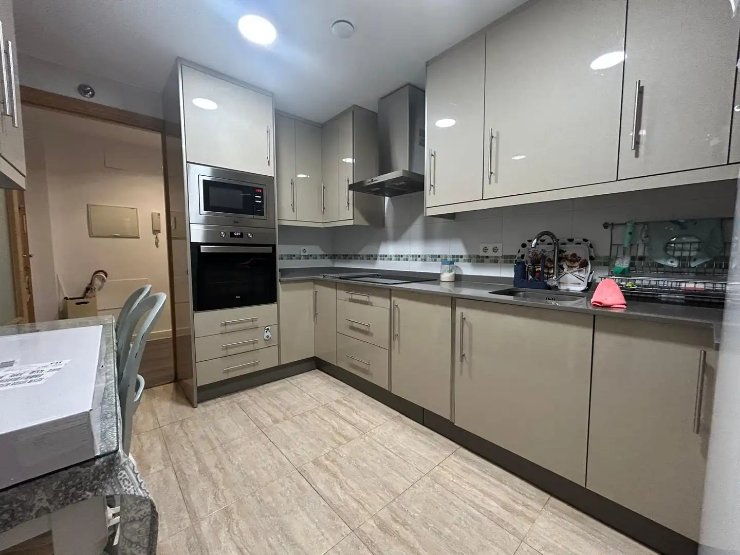 Cuina de Apartament en venda en Villanueva de la Serena amb Aire condicionat i Moblat