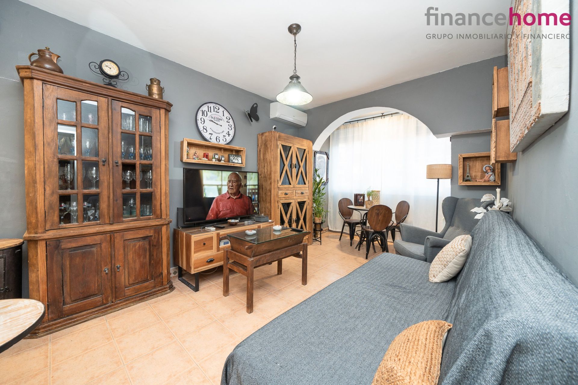 Living room of Flat for sale in  Madrid Capital  with Air Conditioner and Heating