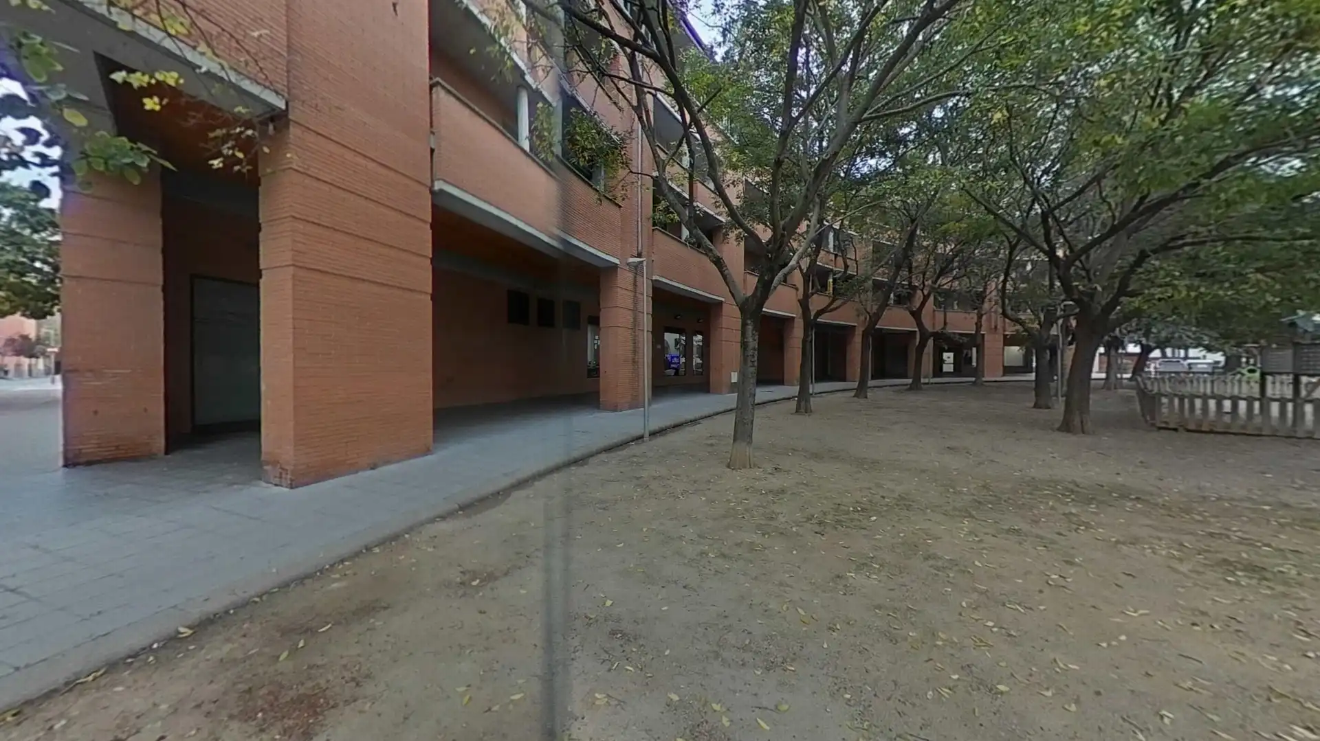Local comercial en venta en Llanca 14, imagen 3
