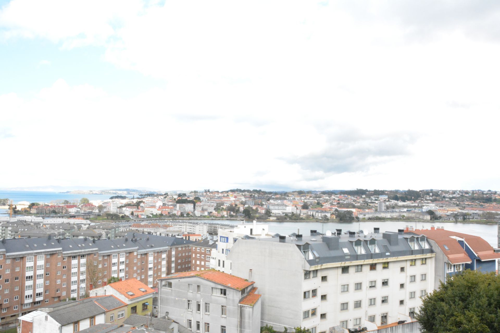 Dormitori de Pis de lloguer en Culleredo amb Traster i Moblat