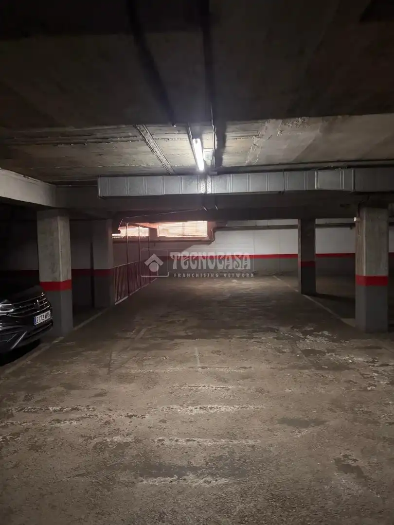 Parkplatz von Garage zur Miete in Alcobendas