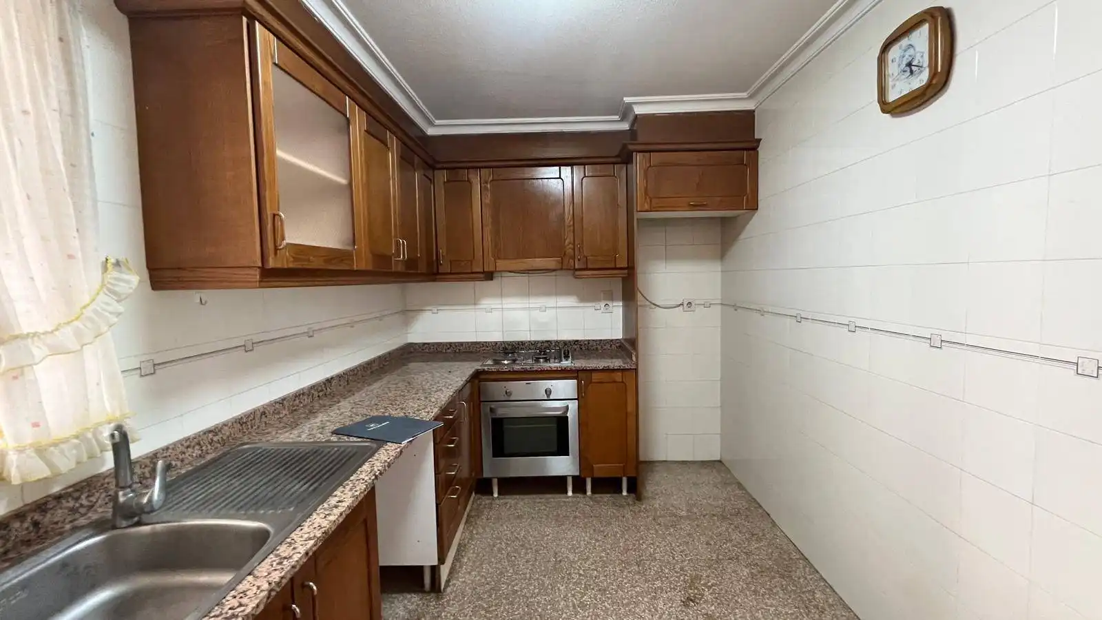 Cuina de Pis en venda en Elche / Elx amb Terrassa i Balcó