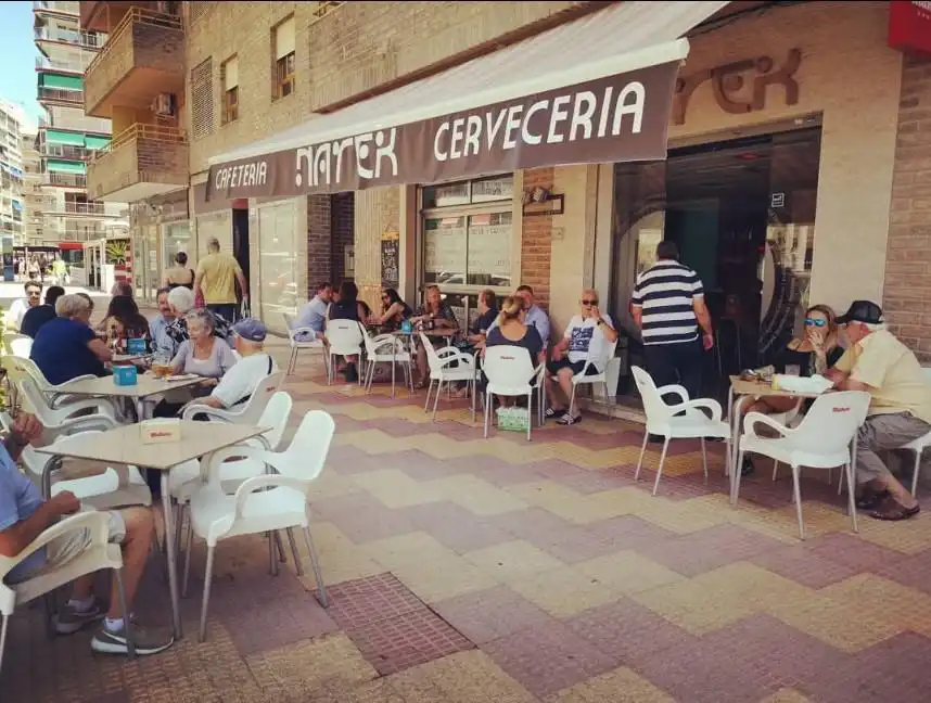 Local commercial à louer à Travessia Mestre Serrano, imagen 9