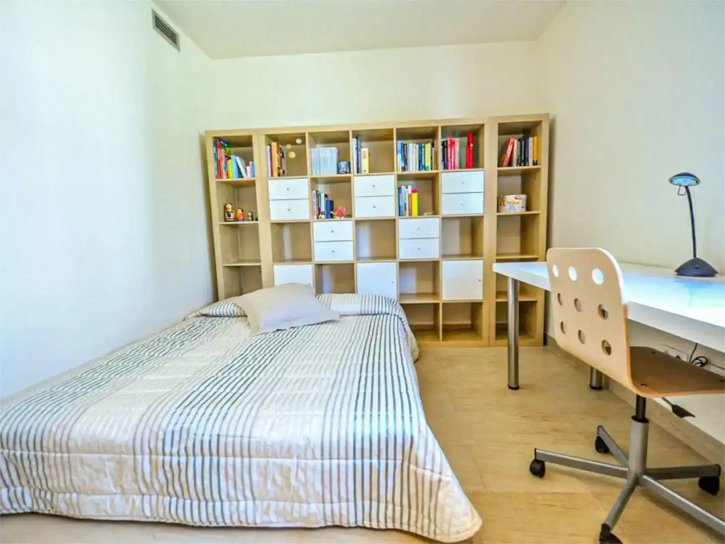 Habitación de Casa o chalet de alquiler en Cambrils con Aire acondicionado, Jardín privado y Piscina