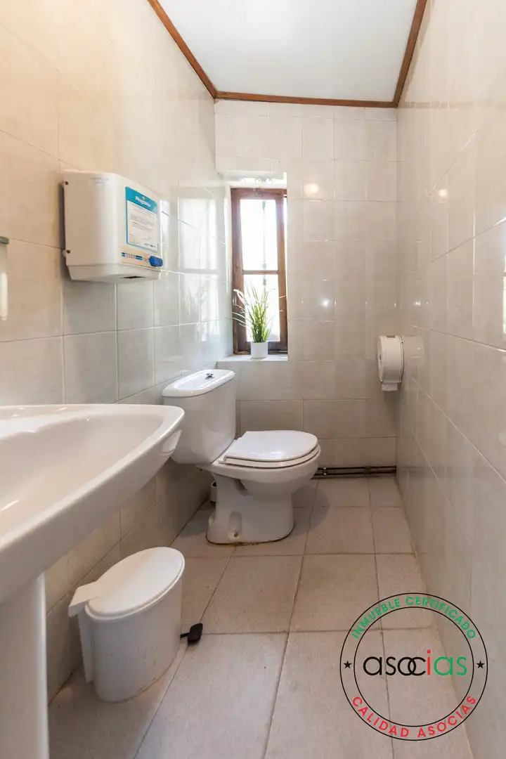 Baño de Casa o chalet en venta en Llanes con Calefacción, Parquet y Trastero