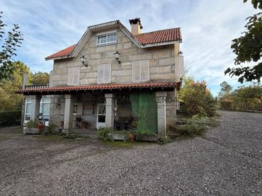 Casa en venda a San Cibrao das Viñas