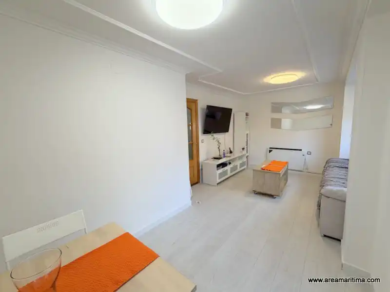 Flat for rent in Valencia  with Air Conditioner, Furnished and Oven