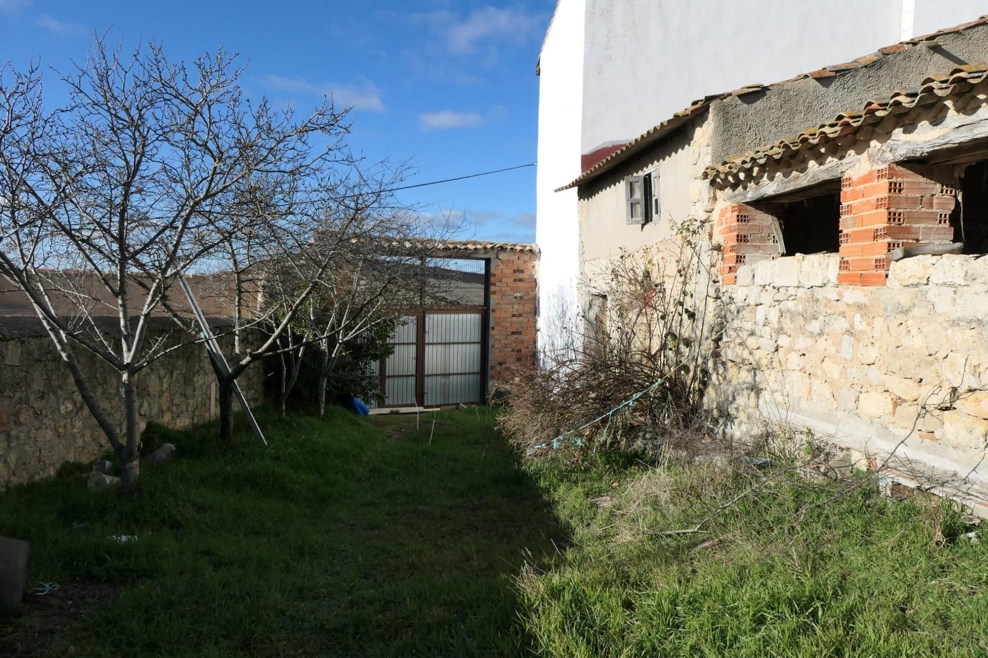 House or chalet for sale in Villalba de los Alcores  with Heating and Storage room