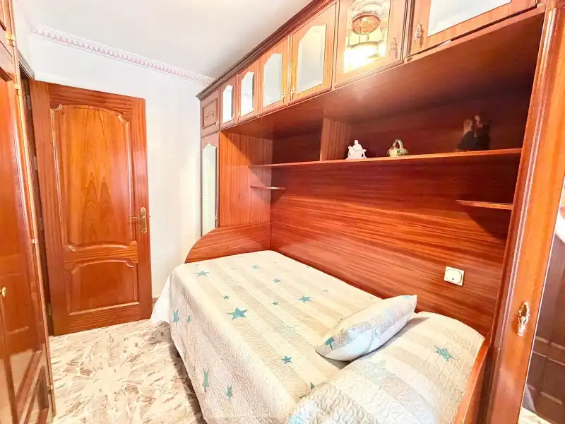 Dormitori de Pis en venda en Málaga amb Aire condicionat, Terrassa i Moblat