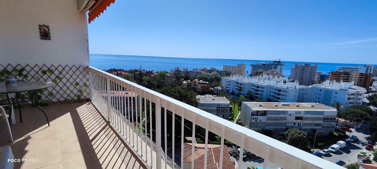 Dormitori de Pis en venda en Torremolinos amb Aire condicionat, Jardí privat i Terrassa