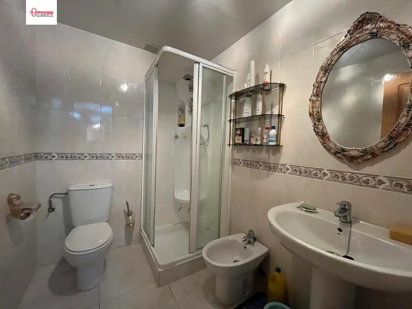 Baño de Ático en venta en Burgos con Calefacción, Parquet y Terraza
