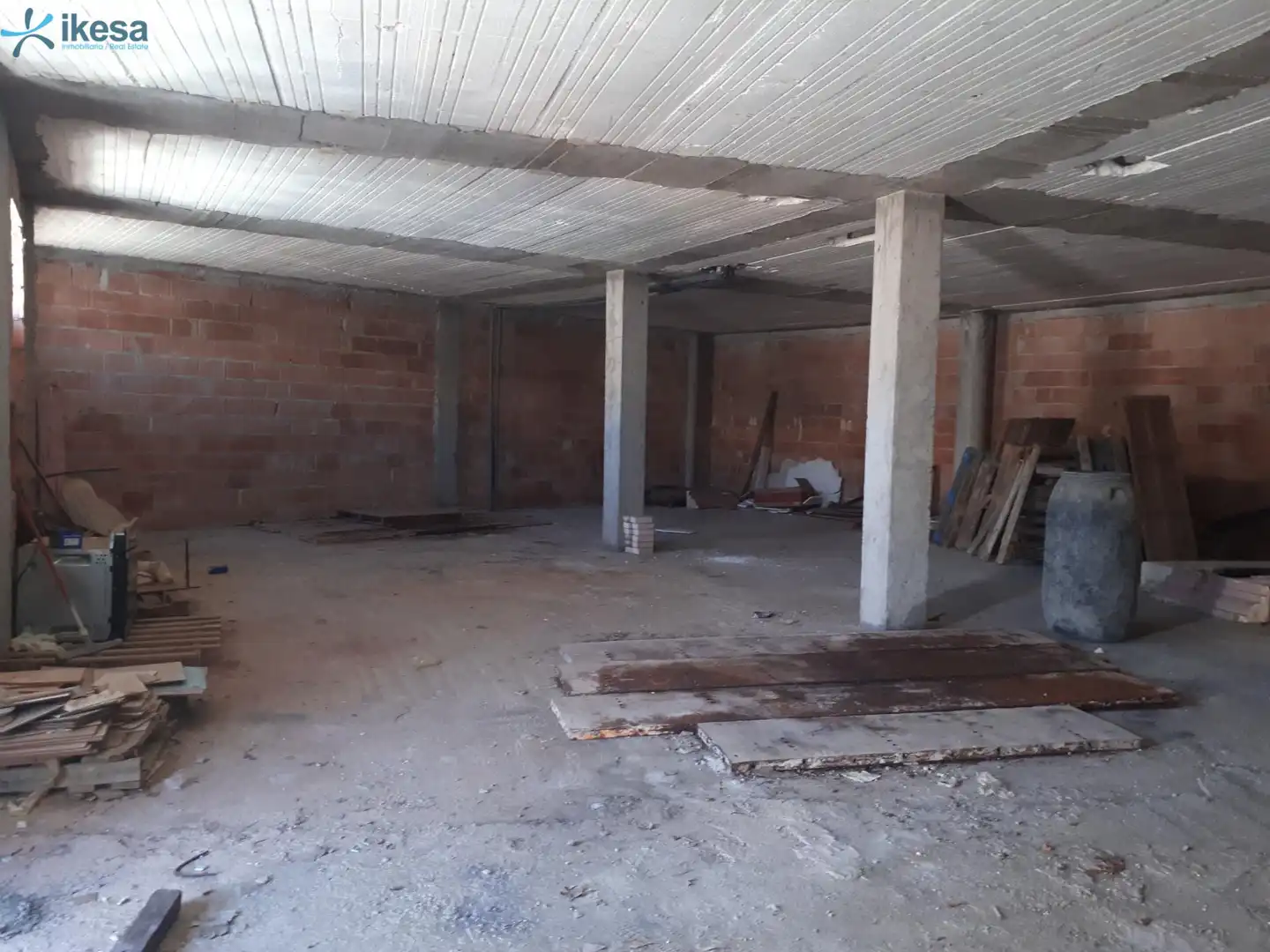 Local comercial en venda a Calle RAFAEL MOLERO CABRILLA 14, imagen 3