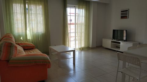 Foto 2 de Piso de alquiler en Calle Los Milanos, 10, Nuevo Parque - Los Rosales - Tráfico Pesado, Huelva Capital