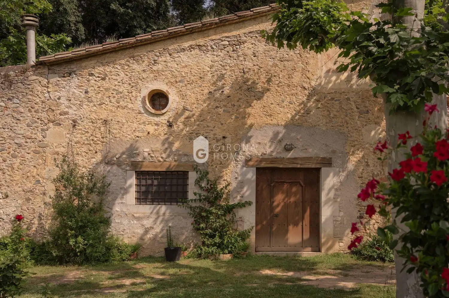 Vista exterior de Casa o chalet en venta en Cervià de Ter con Piscina