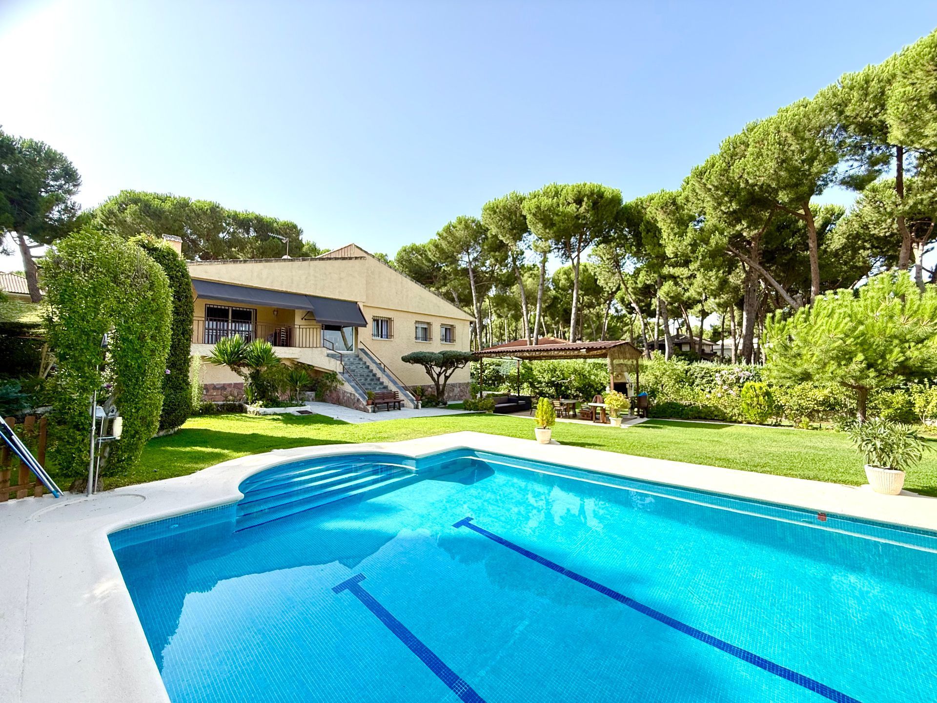 Garden of House or chalet for sale in Boadilla del Monte  with Storage room and Swimming Pool