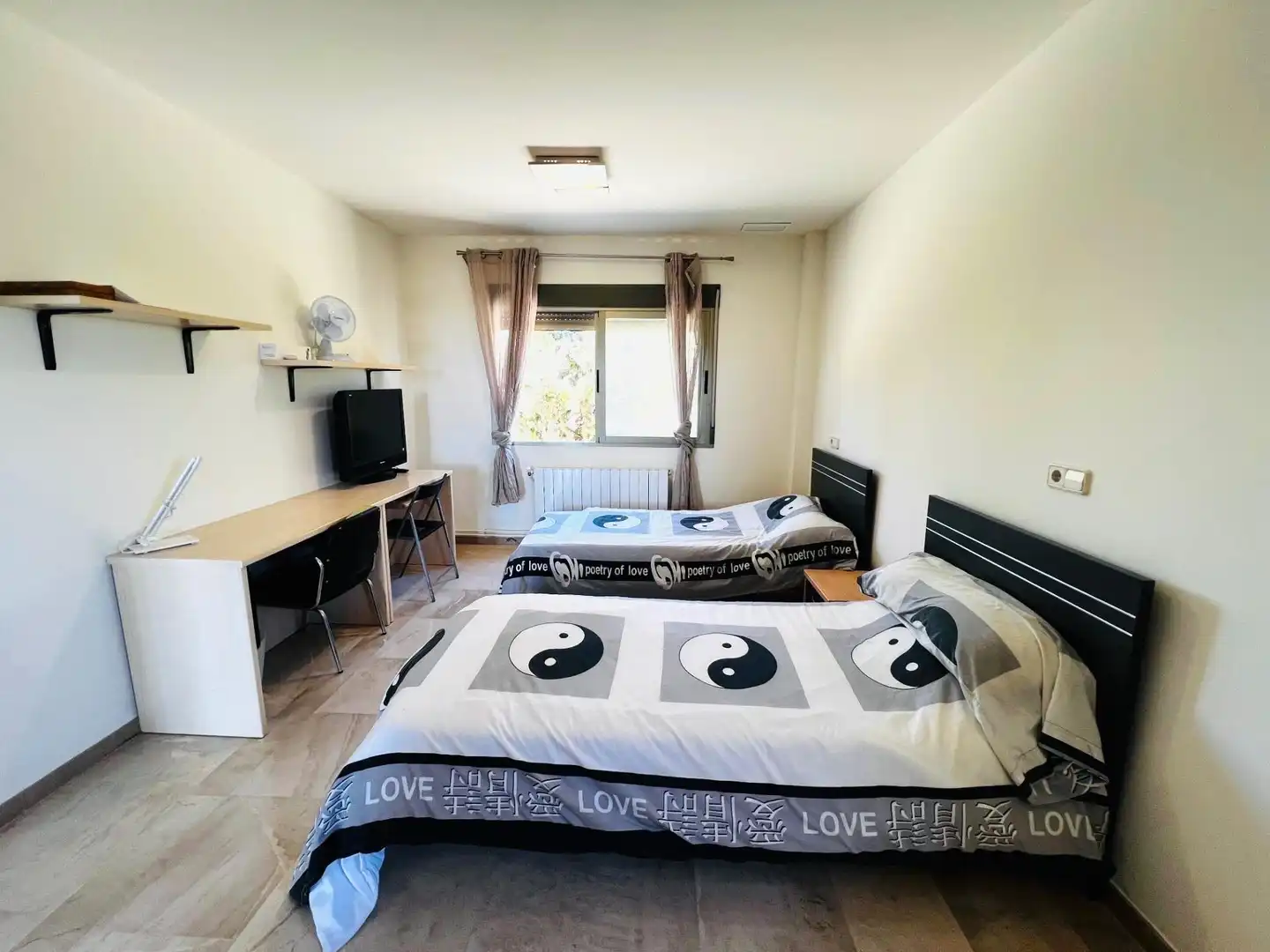 Dormitori de Casa o xalet en venda en Elche / Elx amb Aire condicionat, Calefacció i Jardí privat