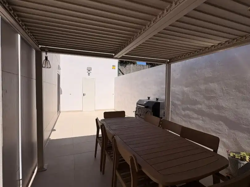 Terraza de Casa o chalet en venta en Almería con Aire acondicionado, Calefacción y Jardín privado