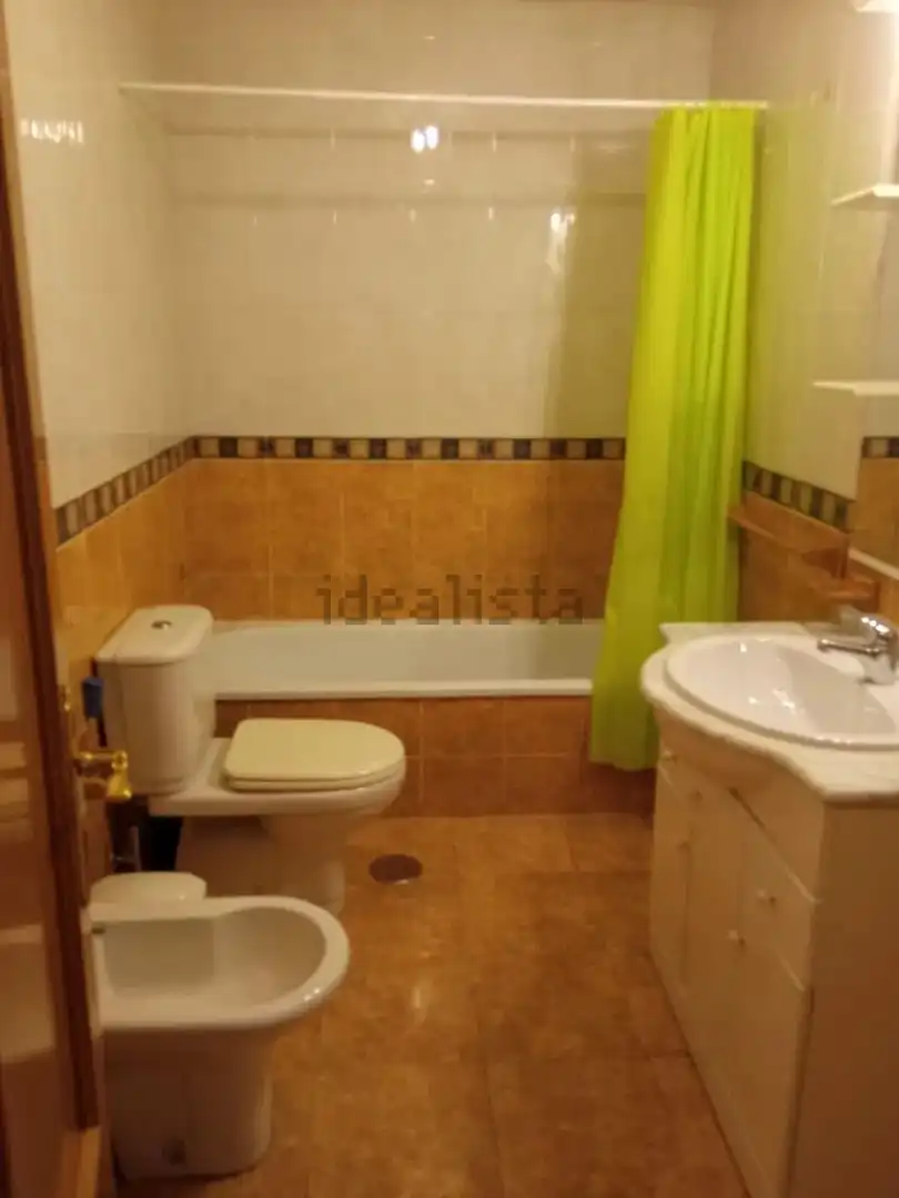 Bathroom of Flat for sale in Ciudad Real  with Heating, Private garden and Furnished