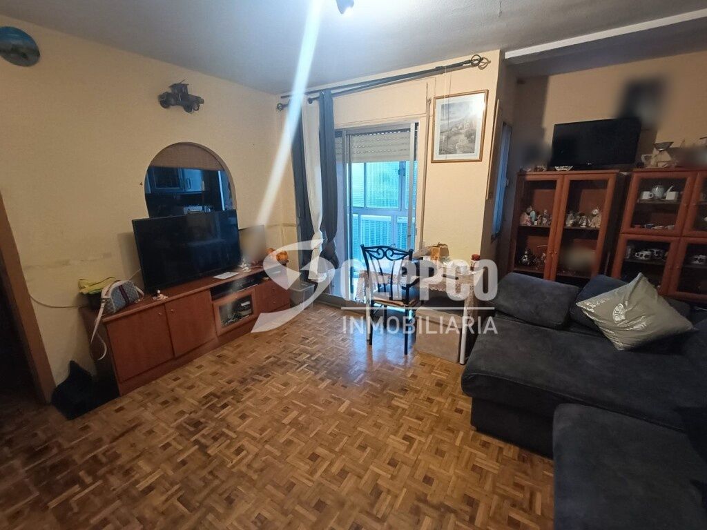 Sala d'estar de Pis en venda en  Madrid Capital amb Calefacció i Terrassa