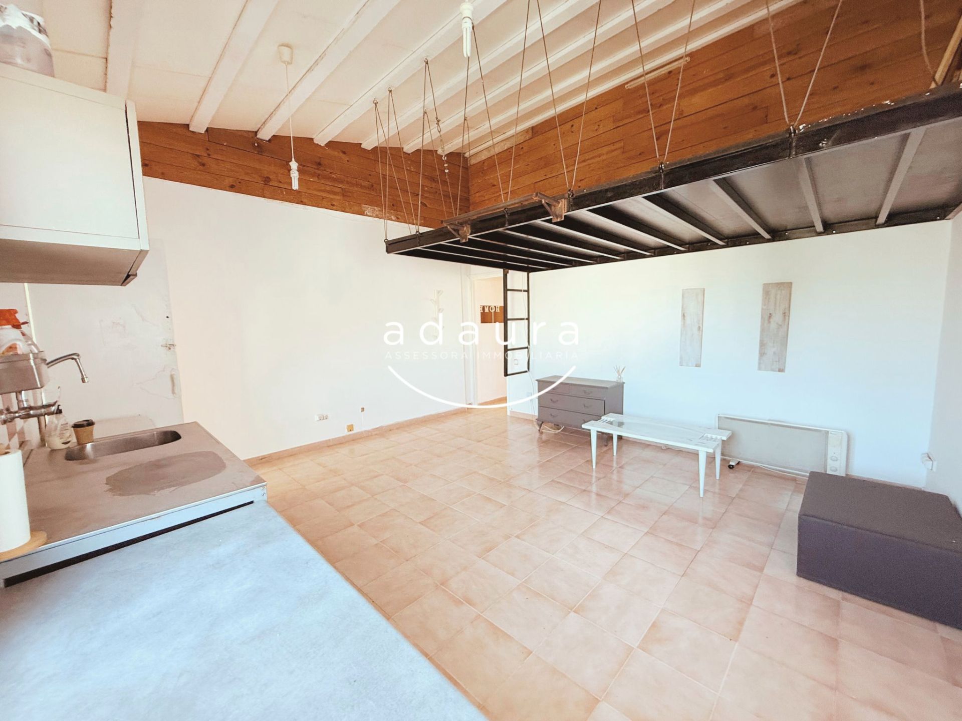 Sala d'estar de Pis de lloguer en Mataró amb Calefacció, Terrassa i Moblat