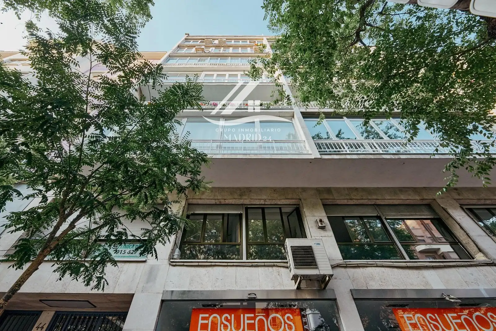 Flat with lift for sale in Calle de Diego de León, imagen 2