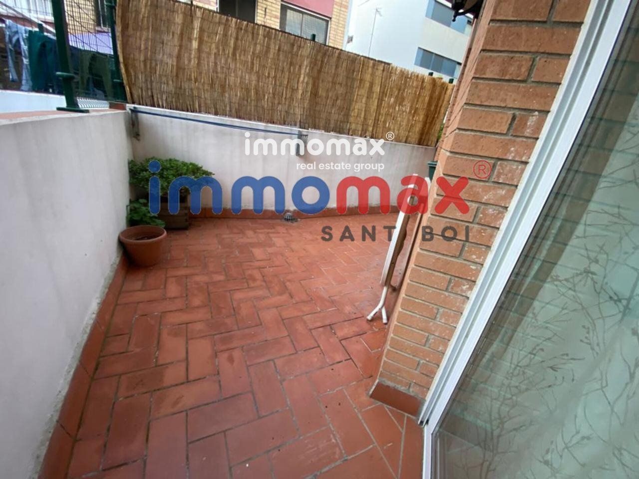 Terrassa de Dúplex en venda en Sant Boi de Llobregat amb Calefacció