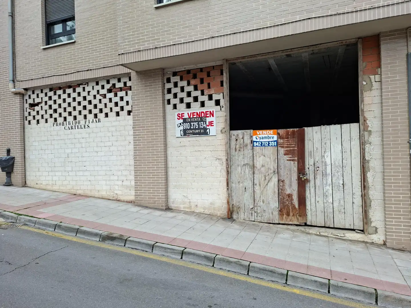 Gewerbefläche zum Verkauf in Calle de Santiago López 18