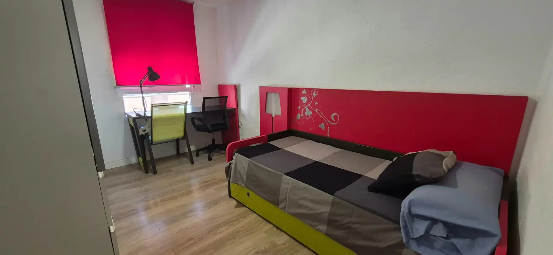 Bedroom of Flat for rent in Moncada  with Parquet flooring, Furnished and Oven