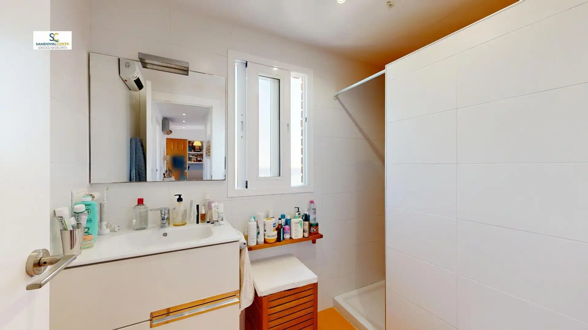Badezimmer von Wohnung zum Verkauf in Alicante / Alacant mit Klimaanlage und Gemeinschaftspool