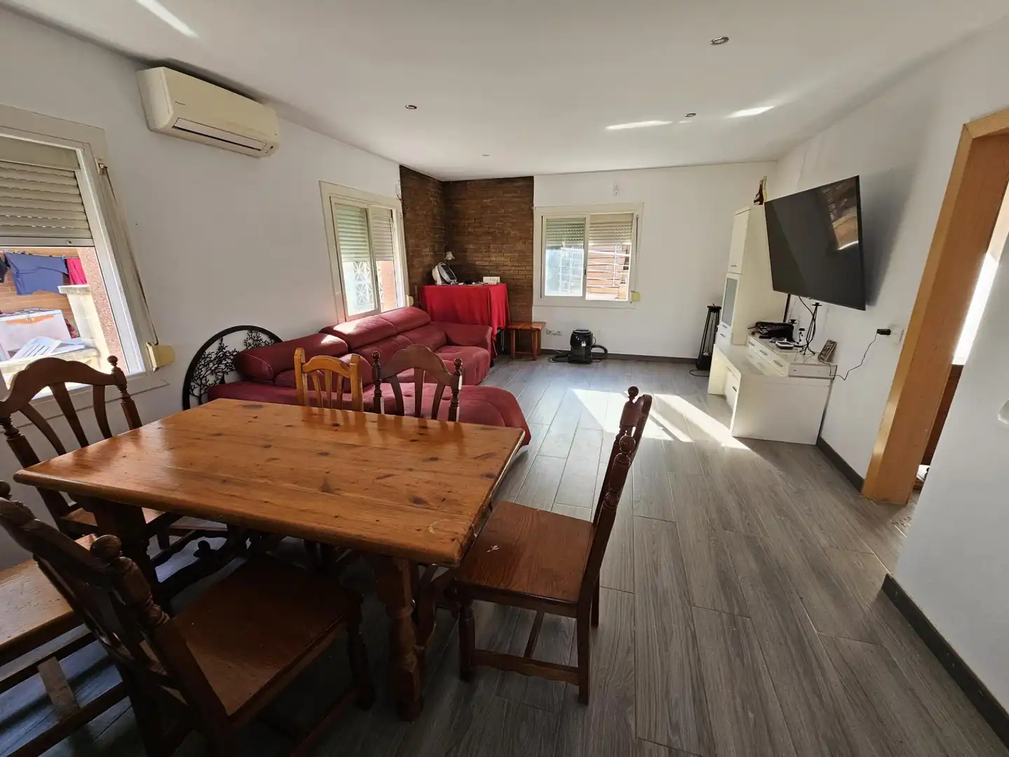 Sala de estar de Casa o chalet en venta en Rubí con Aire acondicionado, Jardín privado y Parquet