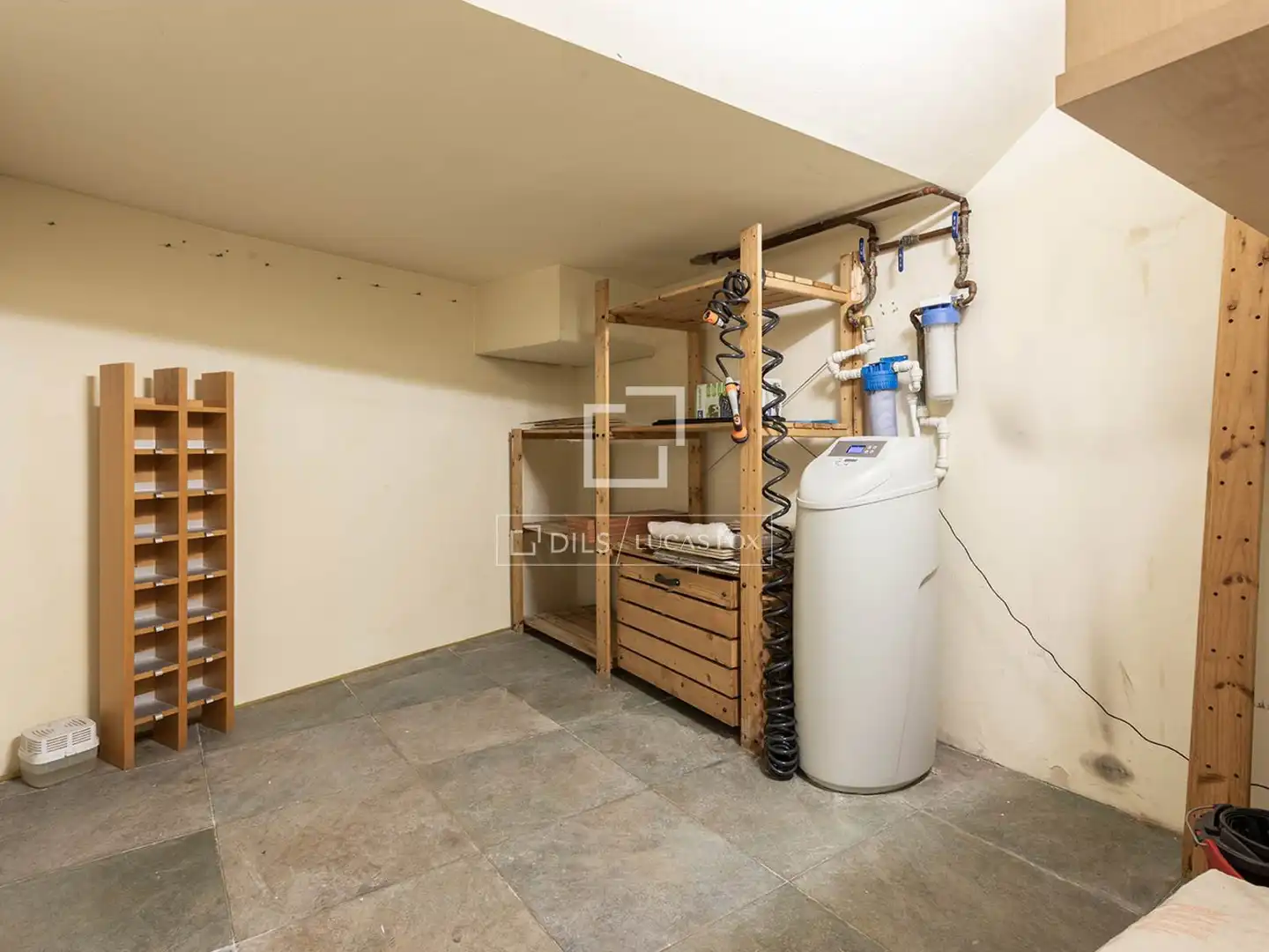 Houses for sale in Barcelona  with Air Conditioner, Terrace and Storage room