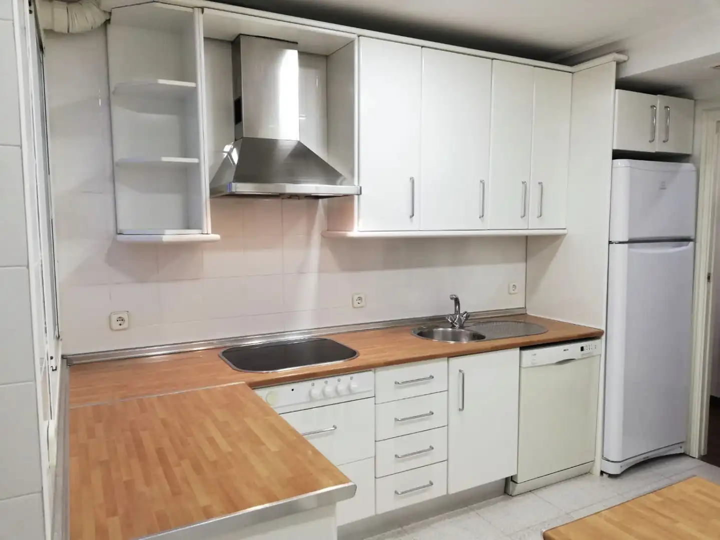 Cocina de Piso de alquiler en Sevilla con Aire acondicionado, Calefacción y Terraza