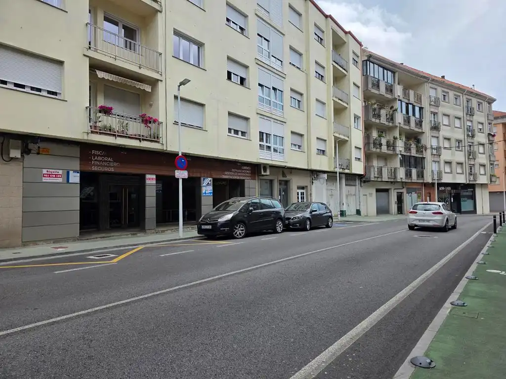 Gewerbefläche zum Verkauf in Avenida de Barraña 14, imagen 28