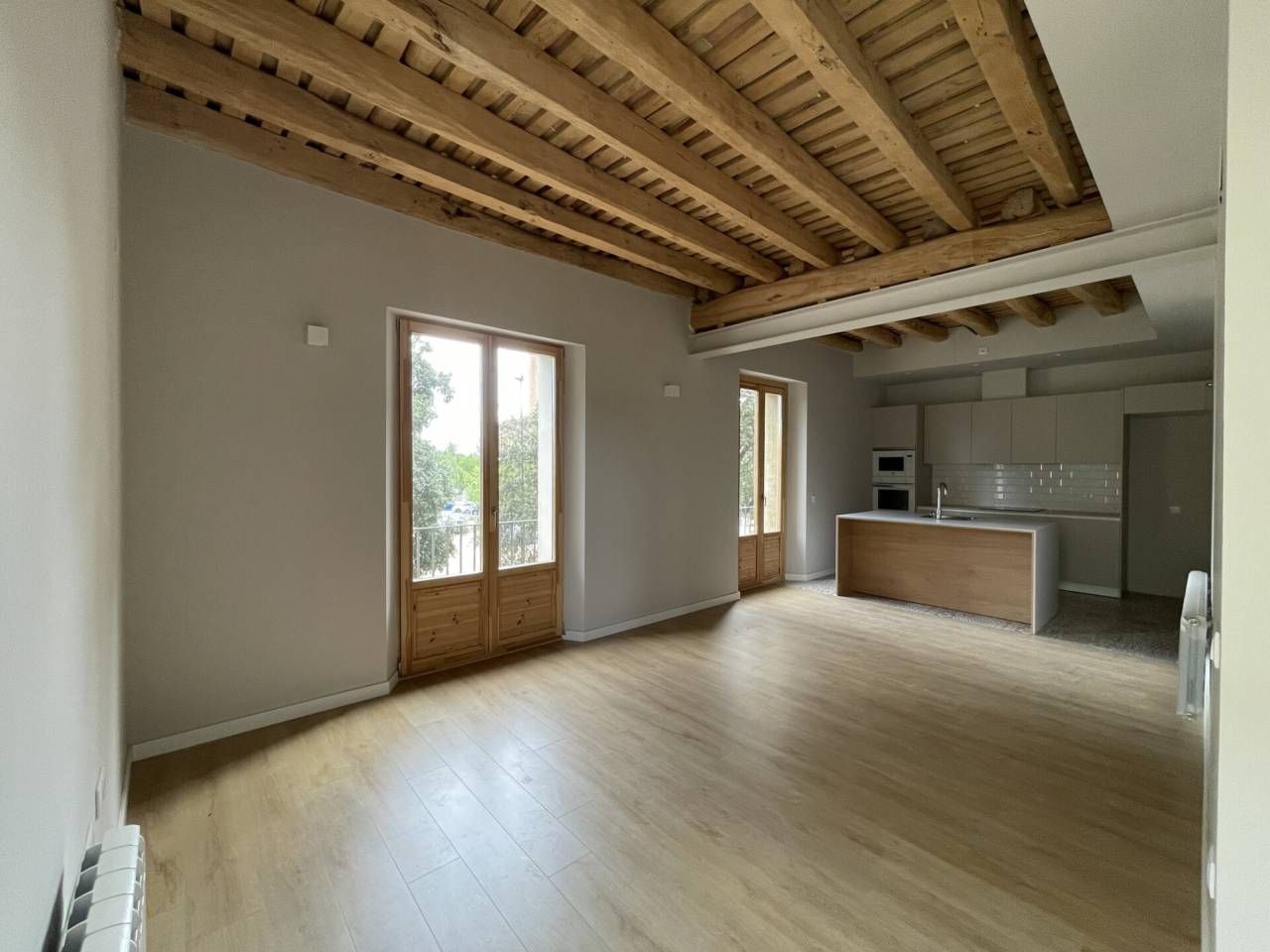 Sala d'estar de Pis en venda en Vic amb Parquet, Balcó i Alarma