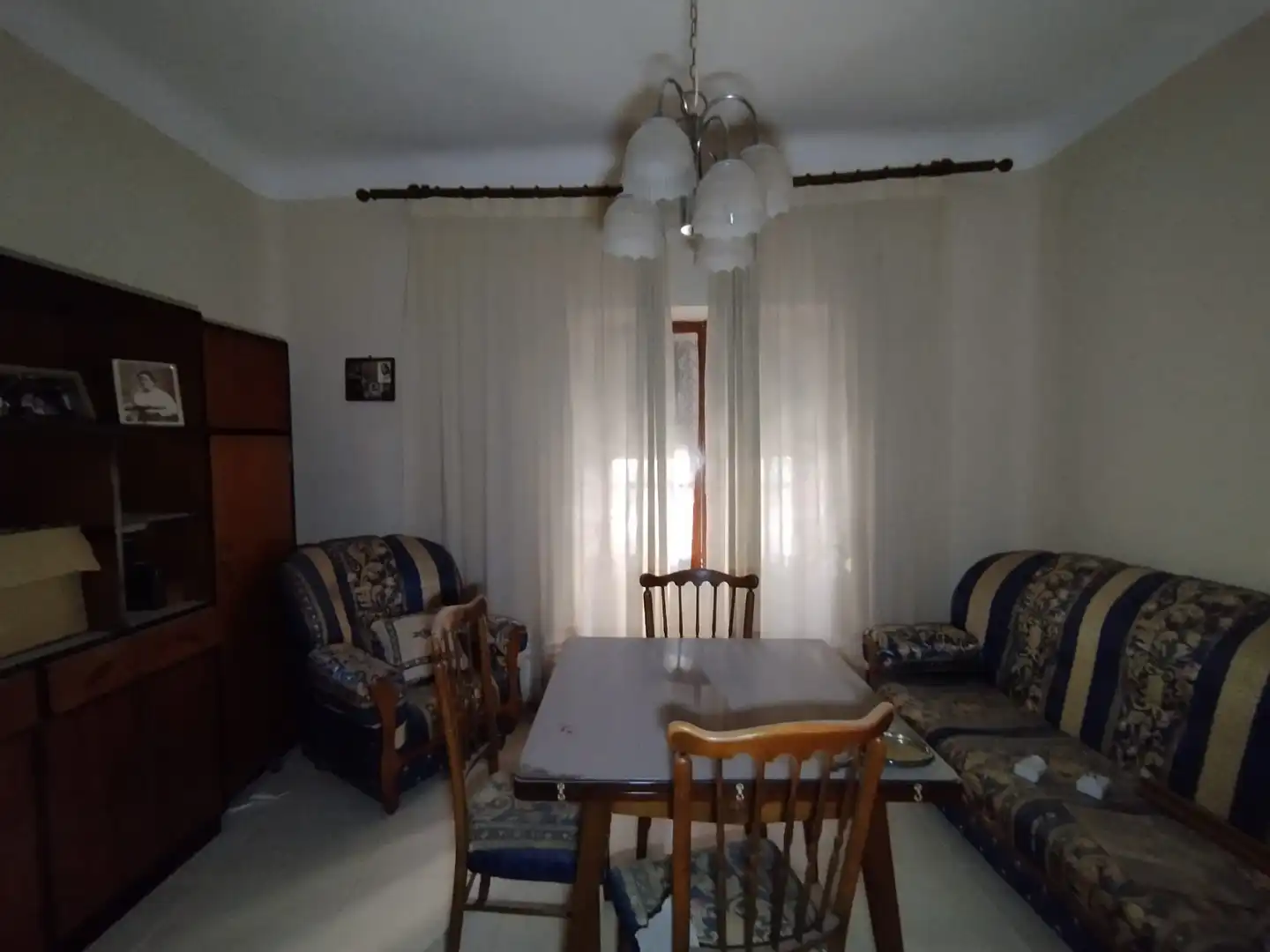 Sala d'estar de Casa adosada en venda en Tomelloso