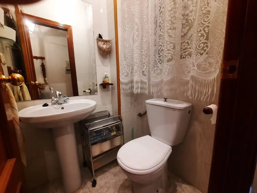 Casa adosada en venta en Hormigos