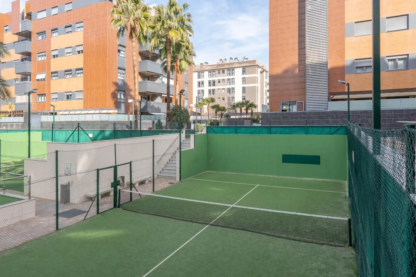 Terrasse von Wohnung zum Verkauf in Granada mit Heizung, Privatgarten und Balkon