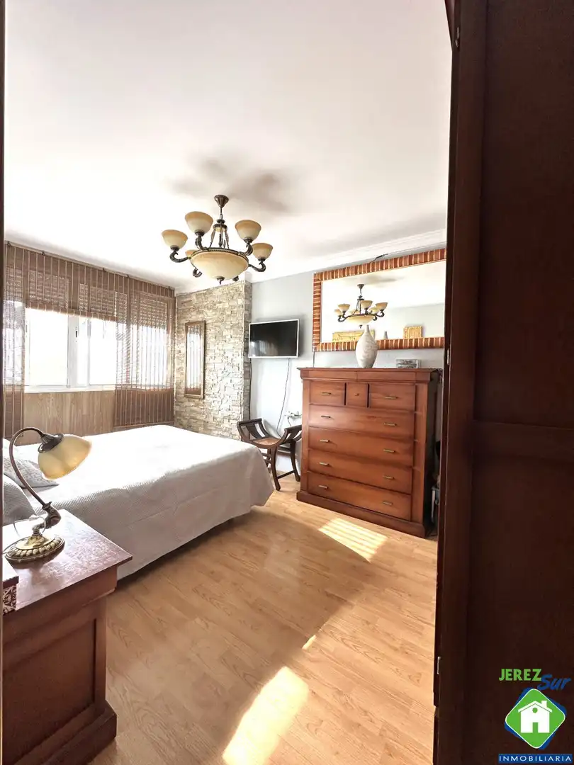 Bedroom of Detached homes for sale in Jerez de la Frontera  with Air Conditioner, Heating and Private garden