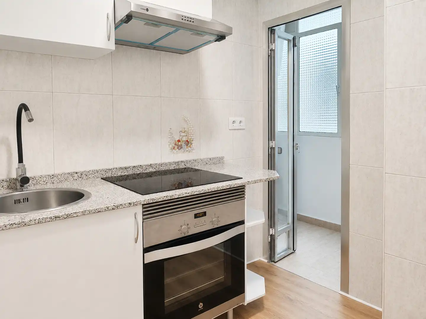 Kitchen of Flat for sale in Madrid  with Heating, Oven and Washing machine