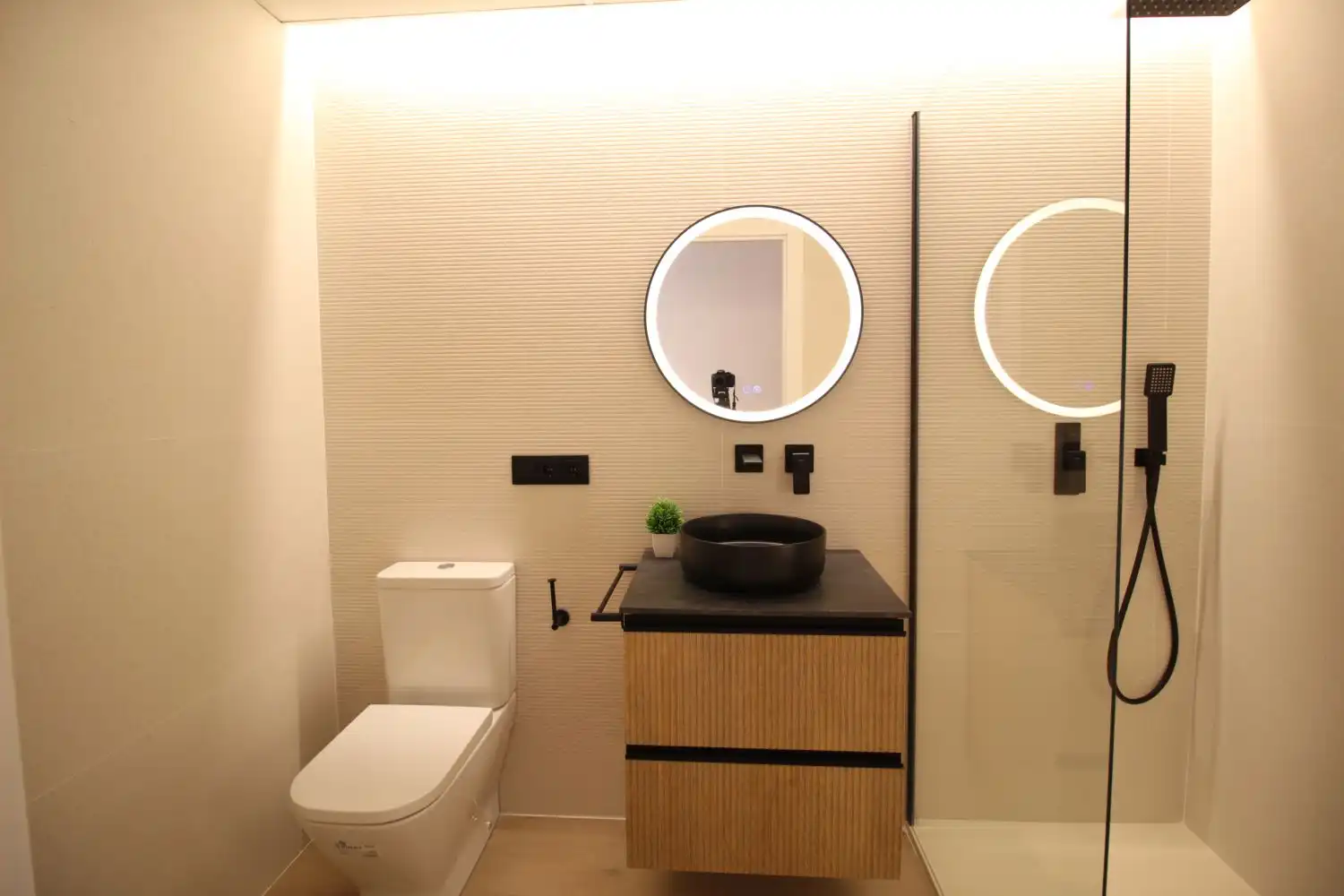 Bathroom of Flat for sale in Almenara  with Air Conditioner, Heating and Storage room