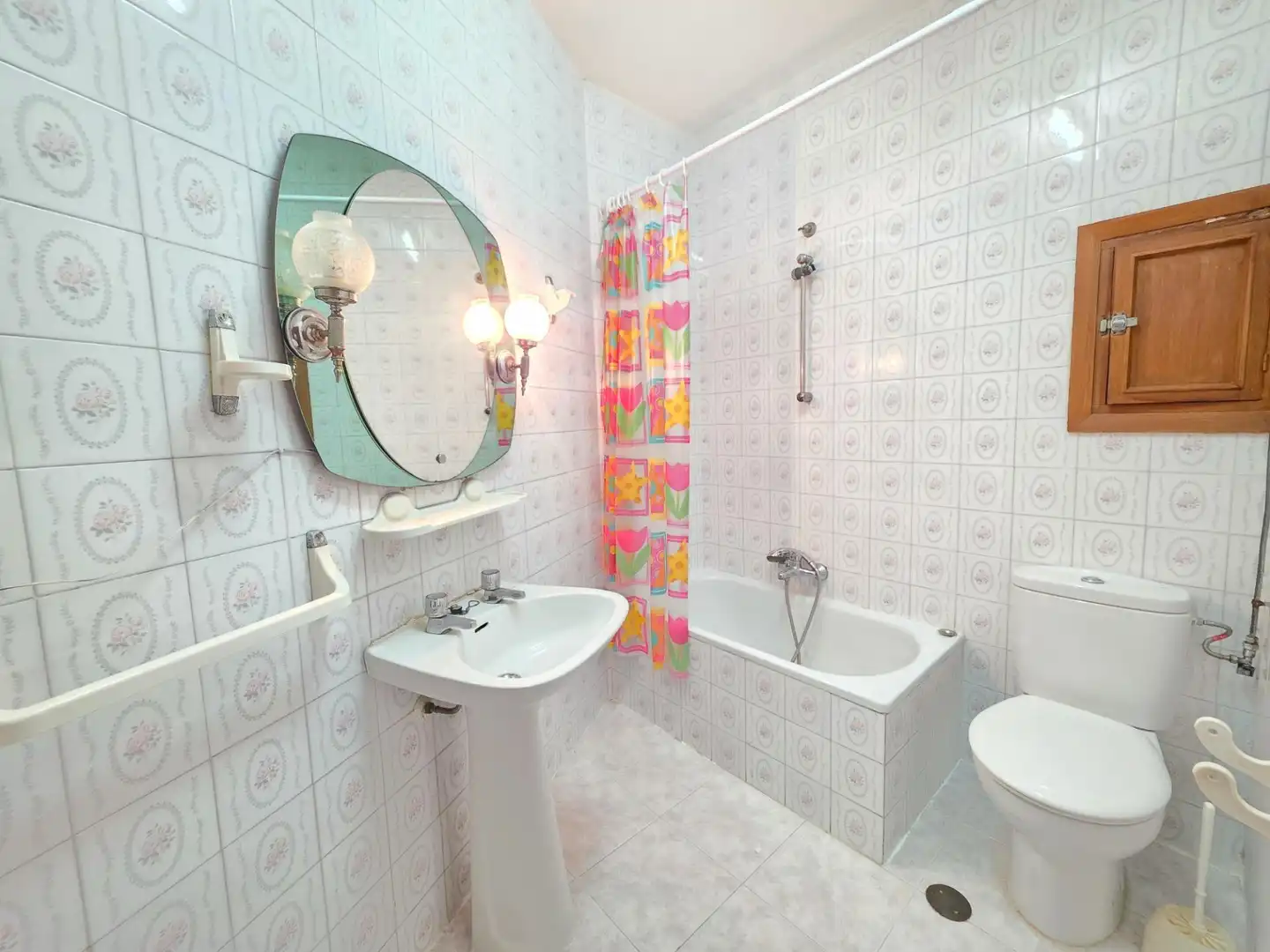 Bathroom of Flat for sale in Jaén  with Terrace