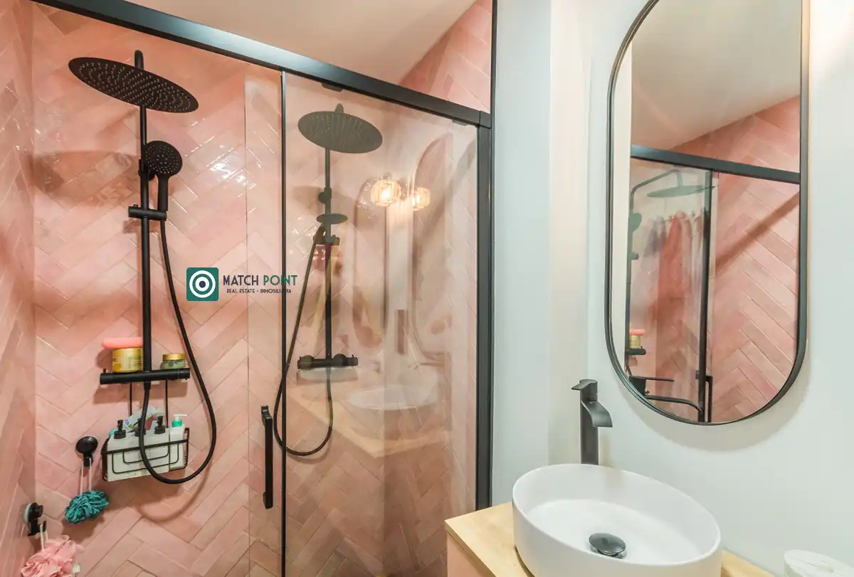 Baño de Piso de alquiler en Almuñécar con Amueblado