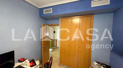 Foto 2 de Casa adosada en venta en Olivar de Quintos, Montequinto